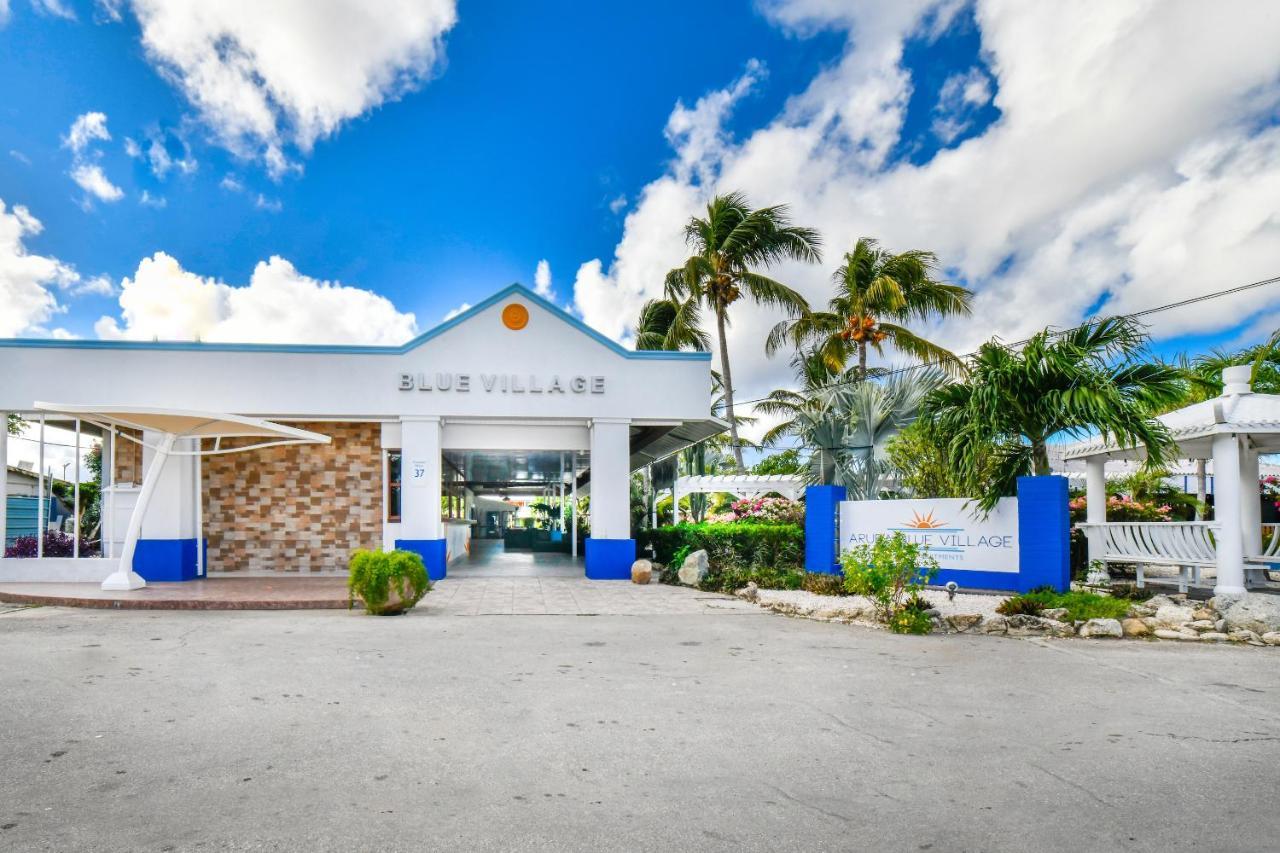 Aruba Blue Village Hotel And Apartments Palm Beach Bagian luar foto