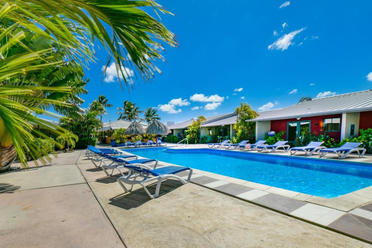 Aruba Blue Village Hotel And Apartments Palm Beach Bagian luar foto