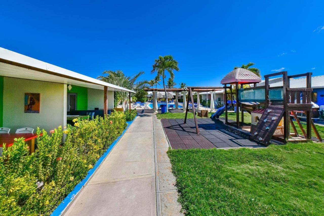 Aruba Blue Village Hotel And Apartments Palm Beach Bagian luar foto