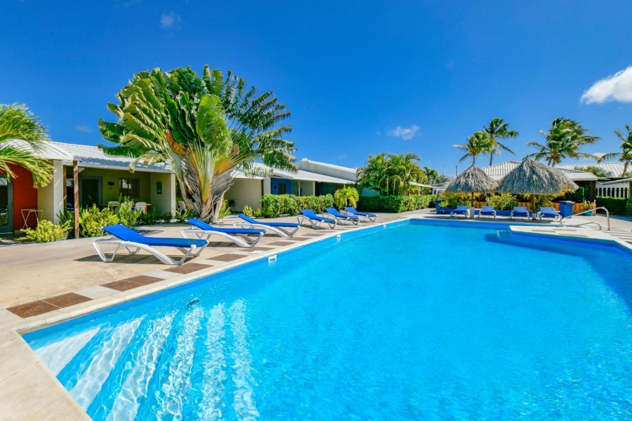 Aruba Blue Village Hotel And Apartments Palm Beach Bagian luar foto