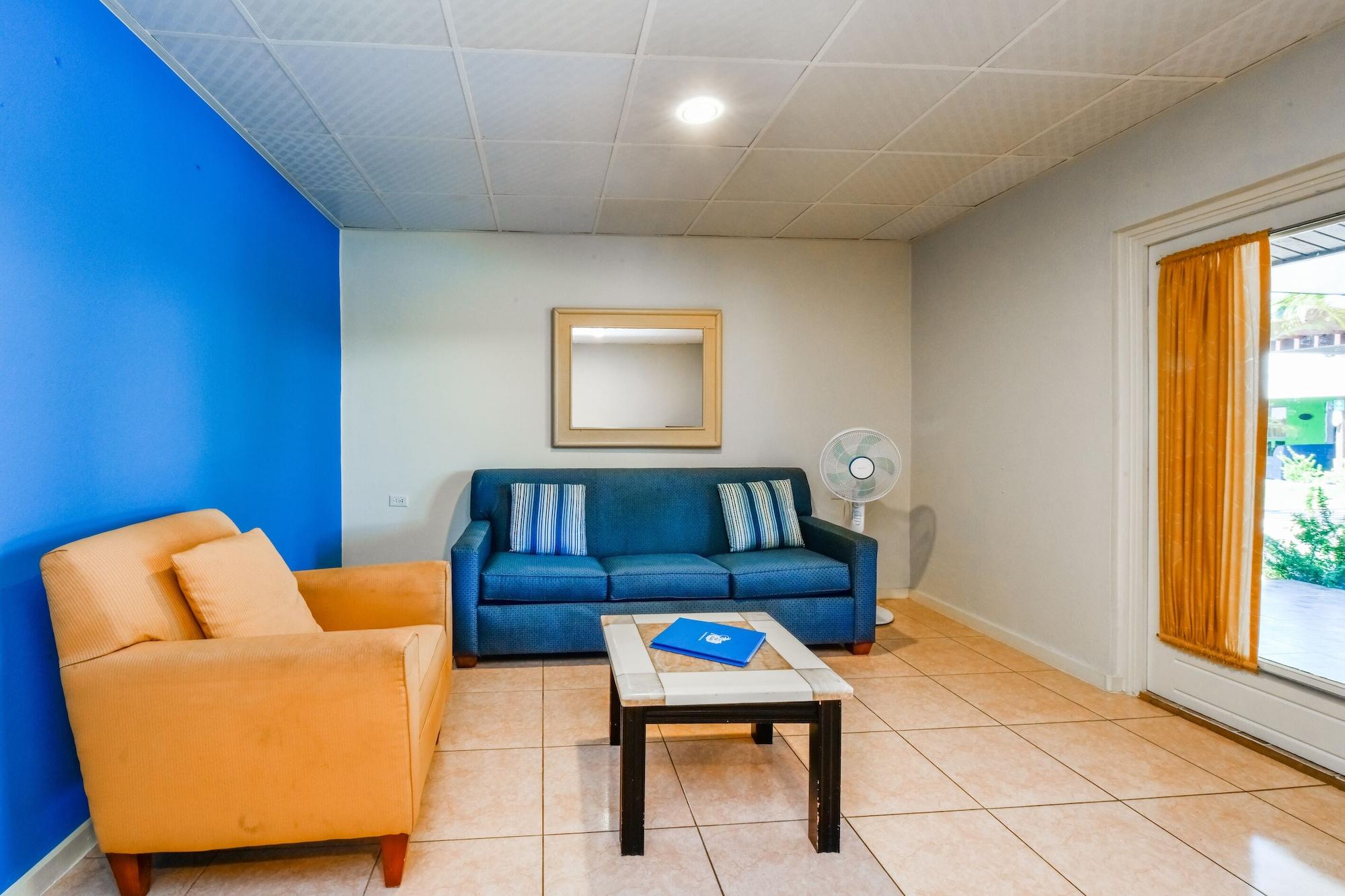 Aruba Blue Village Hotel And Apartments Palm Beach Bagian luar foto