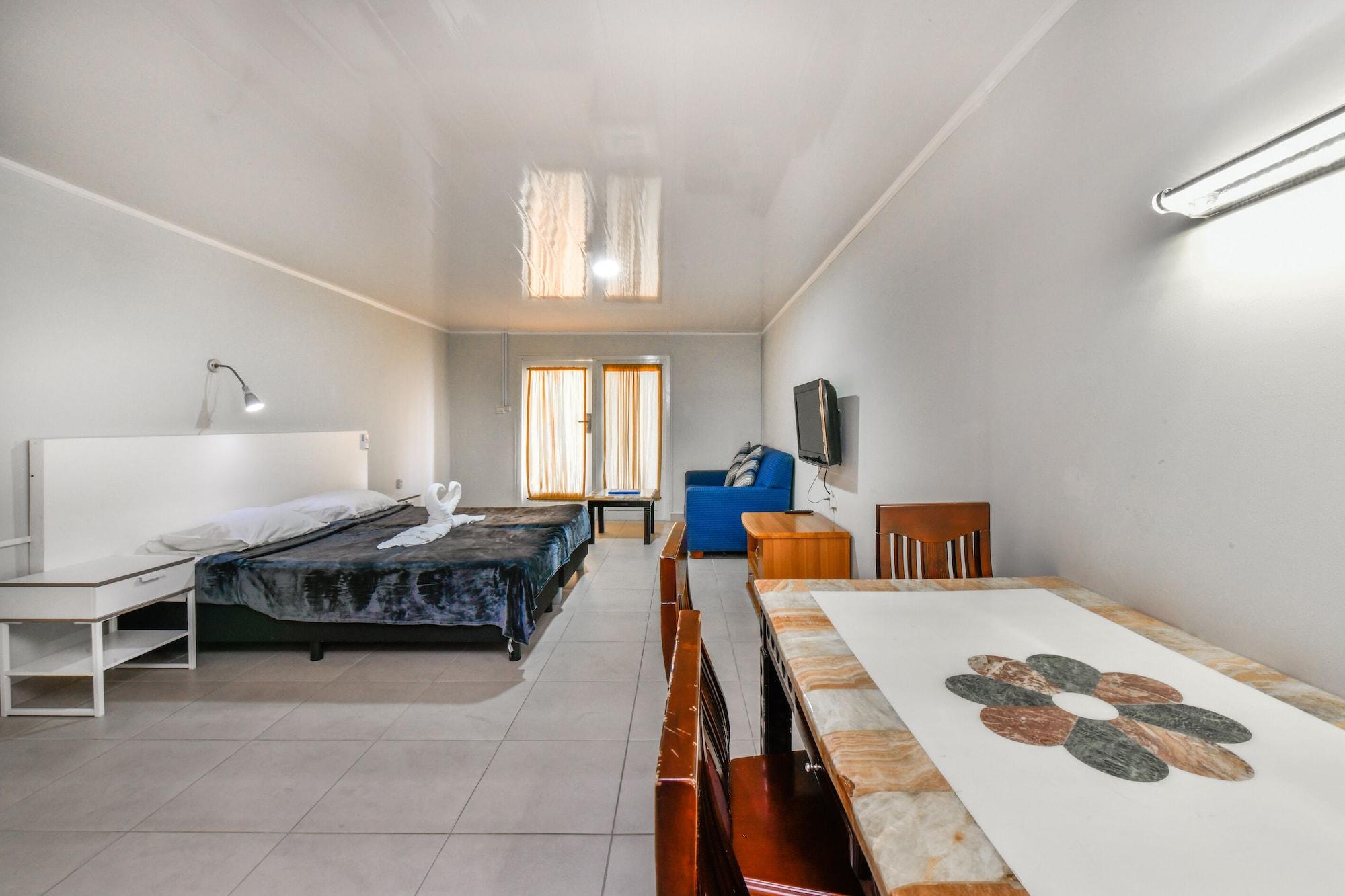Aruba Blue Village Hotel And Apartments Palm Beach Bagian luar foto