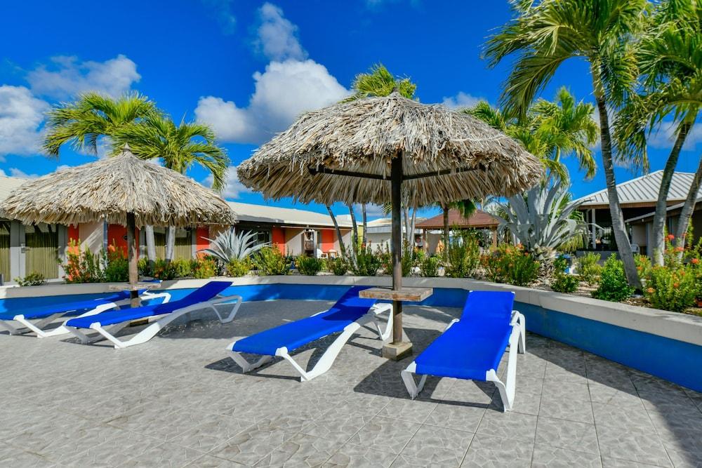 Aruba Blue Village Hotel And Apartments Palm Beach Bagian luar foto