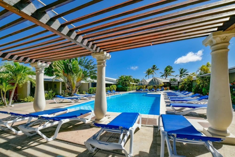 Aruba Blue Village Hotel And Apartments Palm Beach Bagian luar foto