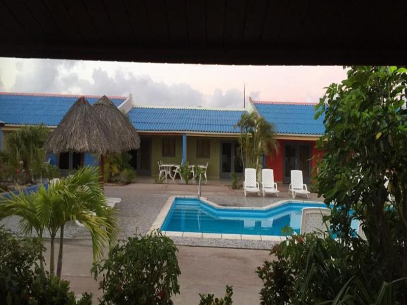 Aruba Blue Village Hotel And Apartments Palm Beach Bagian luar foto