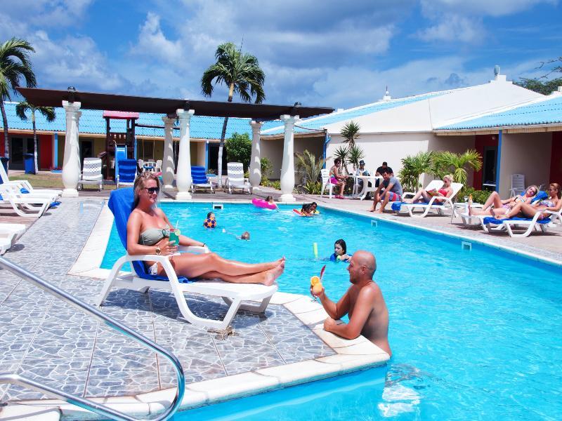 Aruba Blue Village Hotel And Apartments Palm Beach Bagian luar foto